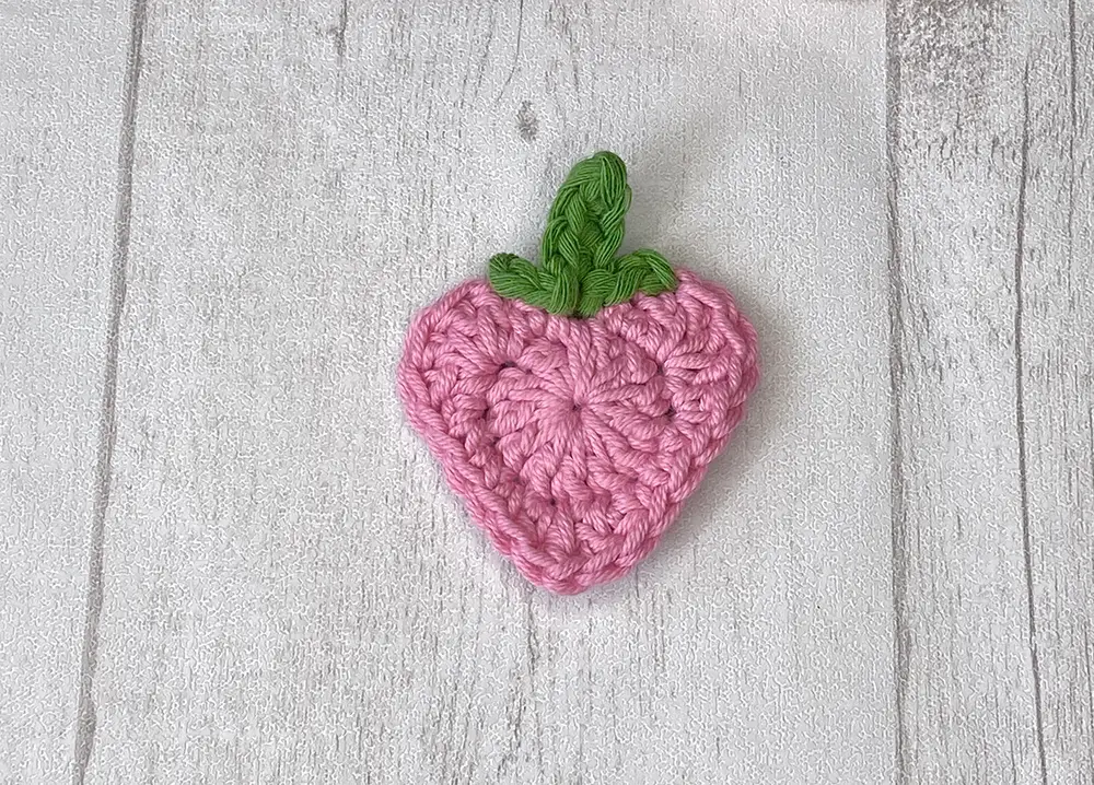 Tutoriel applique de fraise au crochet - Amy Design Crochet