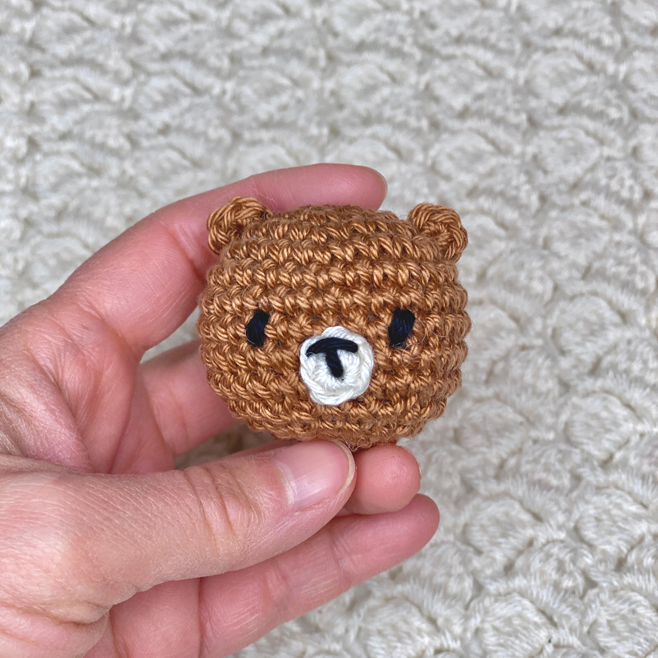 Mini ourson facile au crochet - Amy Design Crochet